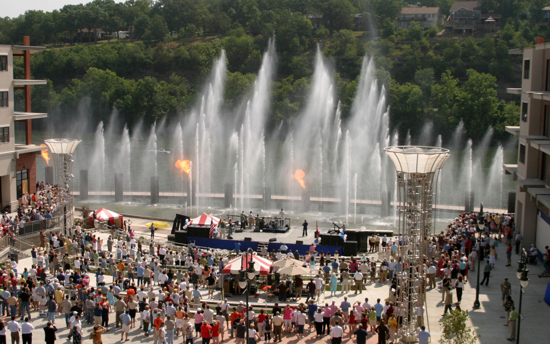 Branson Landing Fountain